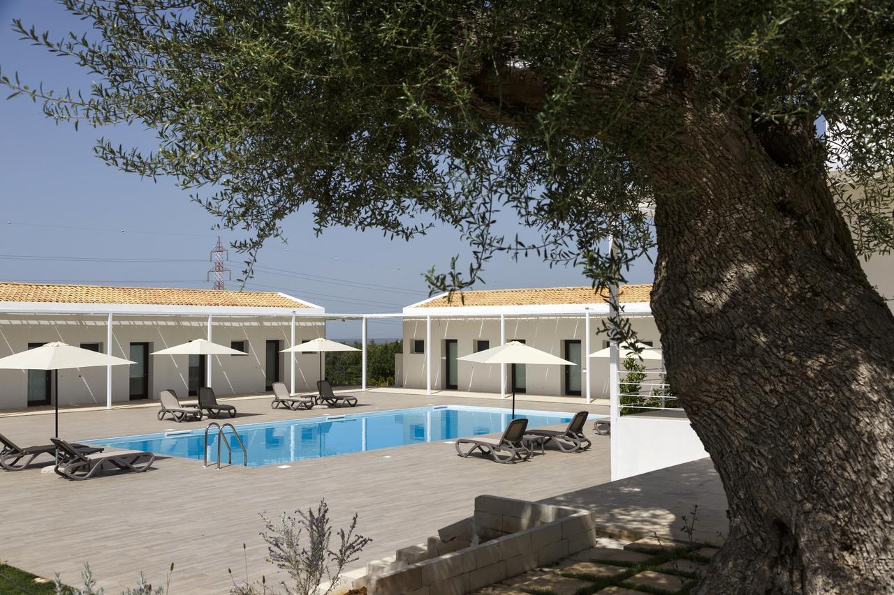 Southeast Hotel Chiaramonte Gulfi Dış mekan fotoğraf